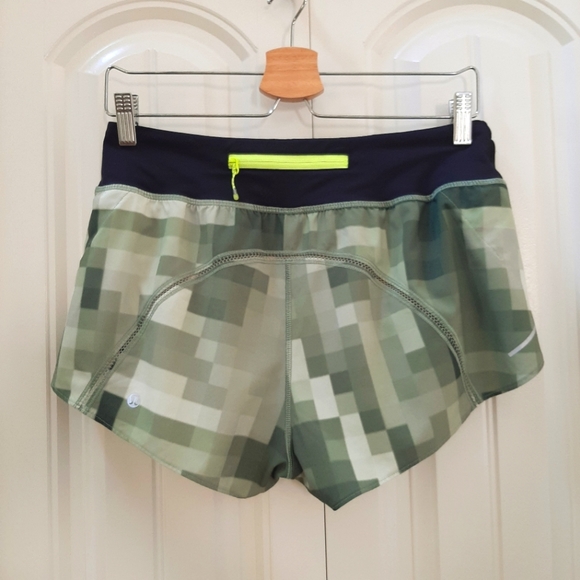Lululemon Split Second Short II - Picture 4 of 5